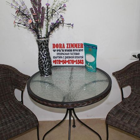 Zimmer Dora ネヴェ・ゾハール 部屋 写真